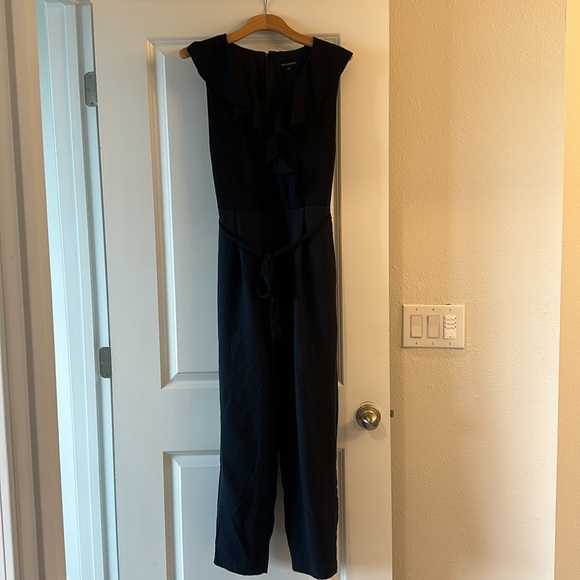 Banana Republic V Neck Ruffled Jumpsuit Navy Blue Size 12 - Picture 4 of 9